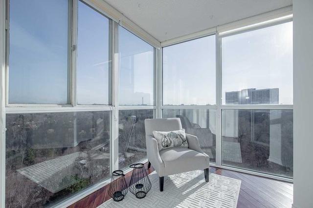 902 - 7 Concorde Pl, Condo with 2 bedrooms, 2 bathrooms and 2 parking in Toronto ON | Image 4
