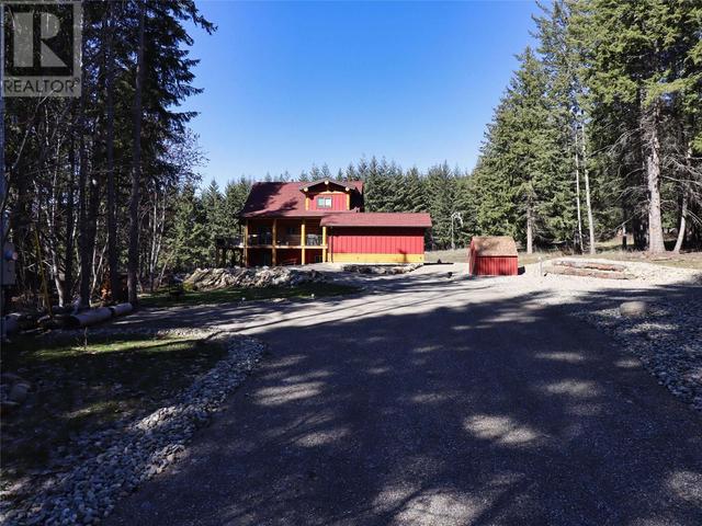 2589 Airstrip Road, House detached with 3 bedrooms, 3 bathrooms and 2 parking in Columbia Shuswap F BC | Image 5