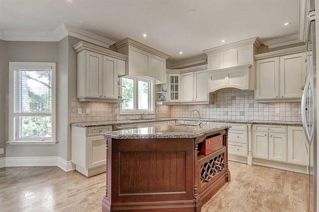 20 Blithfield Ave, House detached with 4 bedrooms, 6 bathrooms and 6 parking in Toronto ON | Image 8