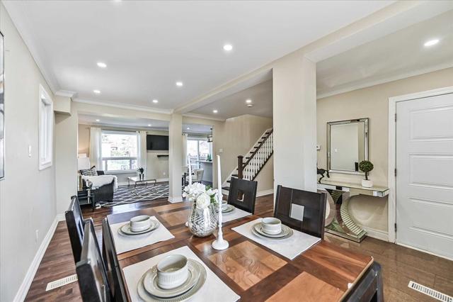 265 Cherokee Blvd, House semidetached with 4 bedrooms, 4 bathrooms and 5 parking in Toronto ON | Image 33