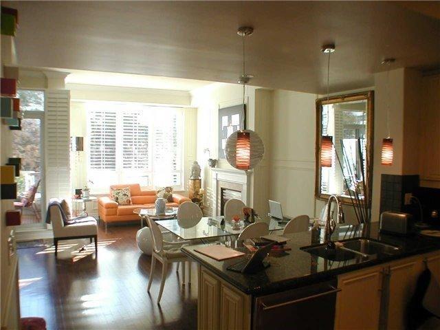 Th 10 - 761 Bay St, Townhouse with 3 bedrooms, 4 bathrooms and 2 parking in Toronto ON | Image 3