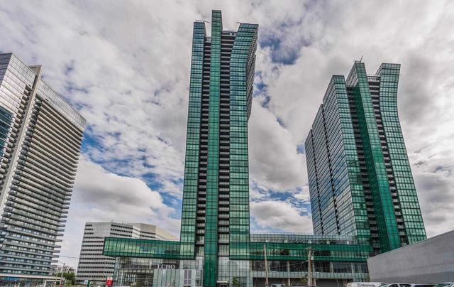 908 - 9 Bogert Ave, Condo with 2 bedrooms, 2 bathrooms and 1 parking in Toronto ON | Image 1