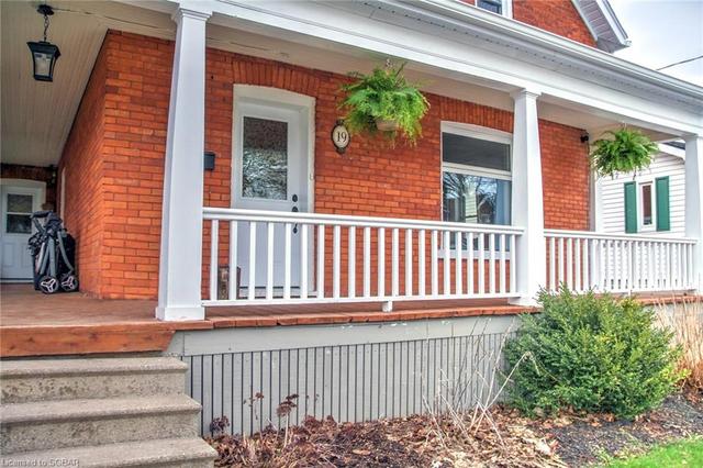 19 Parker Street W, House detached with 3 bedrooms, 2 bathrooms and null parking in Meaford ON | Image 2