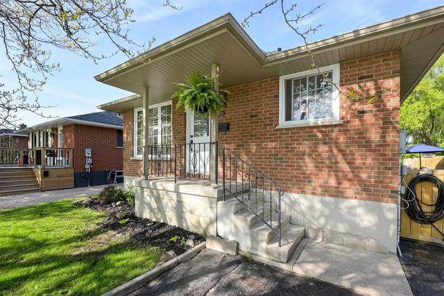 33 Sproule Ave, House detached with 3 bedrooms, 2 bathrooms and 4 parking in Collingwood ON | Image 23