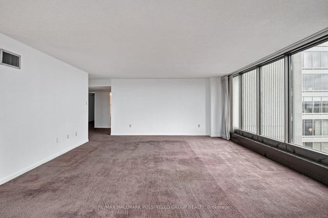 609 - 2045 Lake Shore Blvd W, Condo with 2 bedrooms, 2 bathrooms and 1 parking in Toronto ON | Image 2