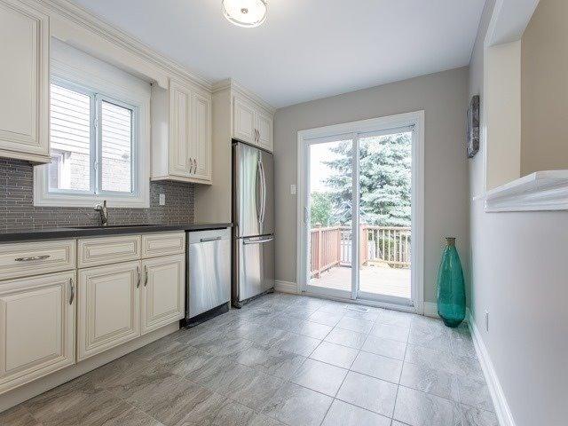 1594 Cuthbert Ave, House detached with 3 bedrooms, 4 bathrooms and 3 parking in Mississauga ON | Image 17