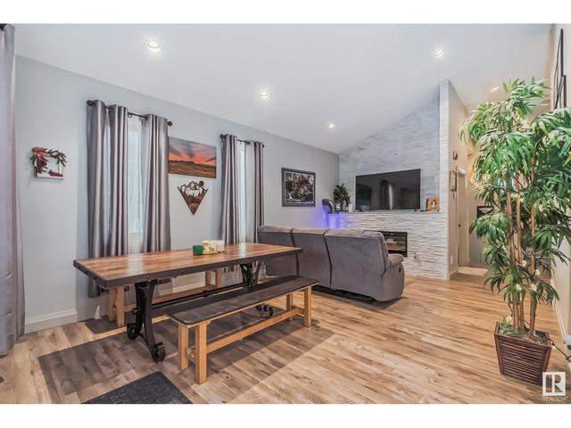 3240 151 Av Nw, House detached with 5 bedrooms, 3 bathrooms and null parking in Edmonton AB | Image 6