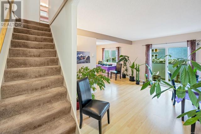 40 - 477 Lampson St, Condo with 3 bedrooms, 1 bathrooms and 1 parking in Esquimalt BC | Image 20