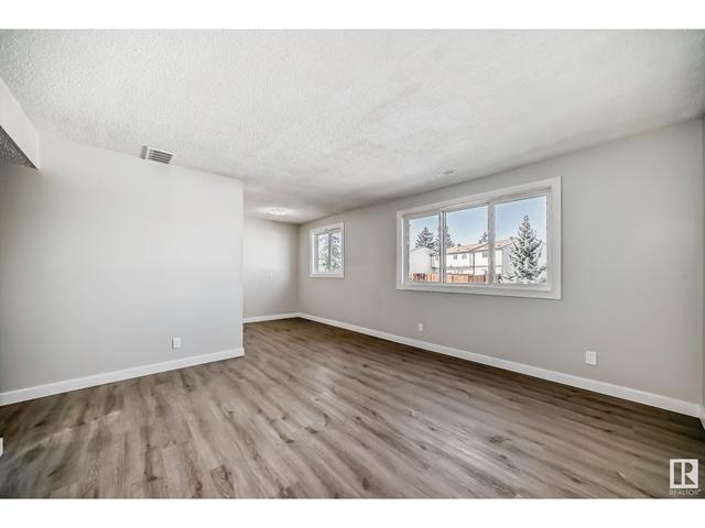 8421 29 Av Nw, House attached with 3 bedrooms, 1 bathrooms and 1 parking in Edmonton AB | Image 16