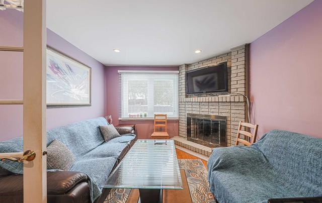 23 Ivan Nelson Dr, House semidetached with 3 bedrooms, 2 bathrooms and 3 parking in Toronto ON | Image 21