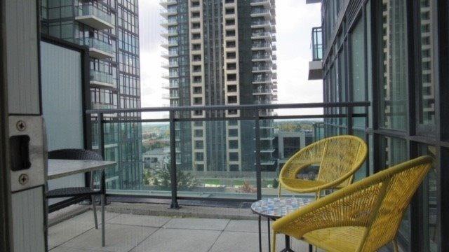803 - 4070 Confederation Pkwy, Condo with 1 bedrooms, 1 bathrooms and 1 parking in Mississauga ON | Image 1
