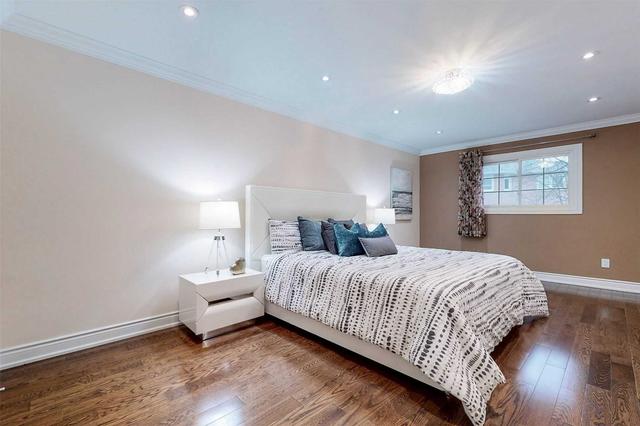 29 Teseo Crt, House detached with 4 bedrooms, 4 bathrooms and 6 parking in Richmond Hill ON | Image 14