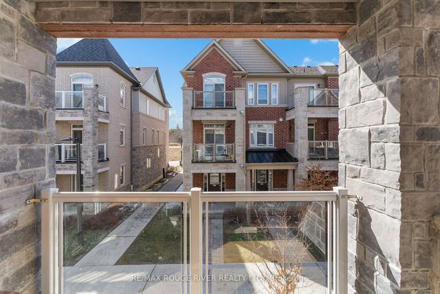 2520 Boston Glen, Townhouse with 3 bedrooms, 2 bathrooms and 2 parking in Pickering ON | Image 8