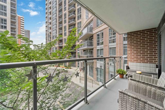 201 - 1 Michael Power Pl, Condo with 2 bedrooms, 2 bathrooms and 1 parking in Toronto ON | Image 16