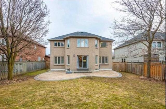 617 Lyman Blvd, House detached with 4 bedrooms, 3 bathrooms and 6 parking in Newmarket ON | Image 4