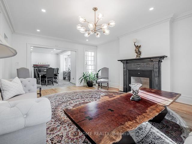 238 Forest Hill Rd, House detached with 4 bedrooms, 5 bathrooms and 6 parking in Toronto ON | Image 3