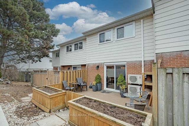15 - 2095 Marine Dr, Townhouse with 3 bedrooms, 3 bathrooms and 1 parking in Oakville ON | Image 20