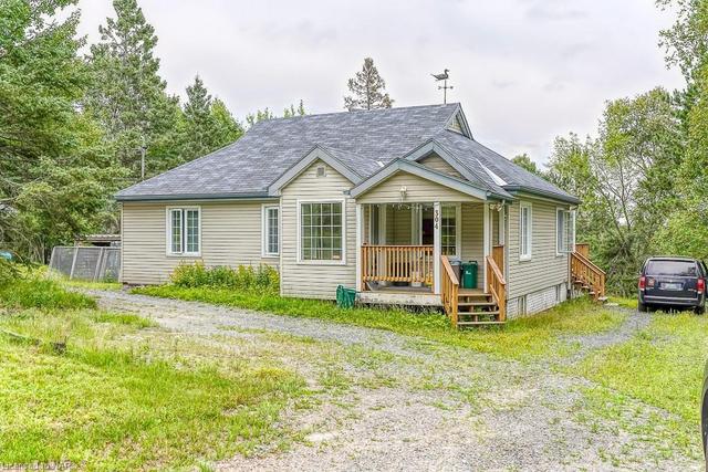 304 Black Lake Road, House detached with 3 bedrooms, 1 bathrooms and 6 parking in Greater Sudbury ON | Image 1