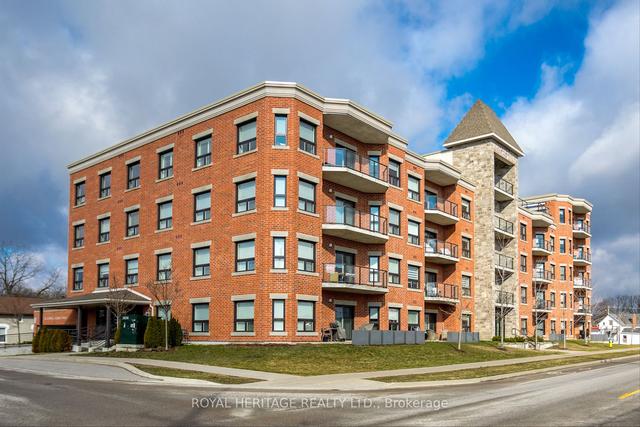 204 - 58 Glenelg St W, Condo with 2 bedrooms, 2 bathrooms and 1 parking in Kawartha Lakes ON | Image 1