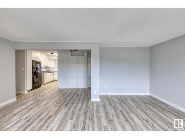 16707 95 Av Nw, House detached with 5 bedrooms, 2 bathrooms and 4 parking in Edmonton AB | Card Image