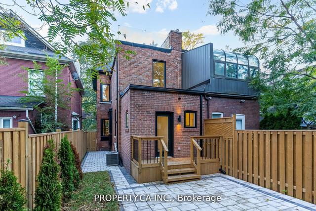 8 First Ave, House semidetached with 4 bedrooms, 5 bathrooms and 1.5 parking in Toronto ON | Image 27