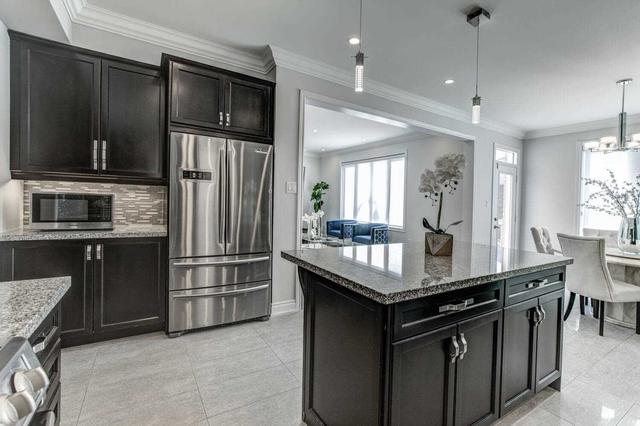 81 Barletta Dr, House detached with 4 bedrooms, 5 bathrooms and 7 parking in Vaughan ON | Image 6