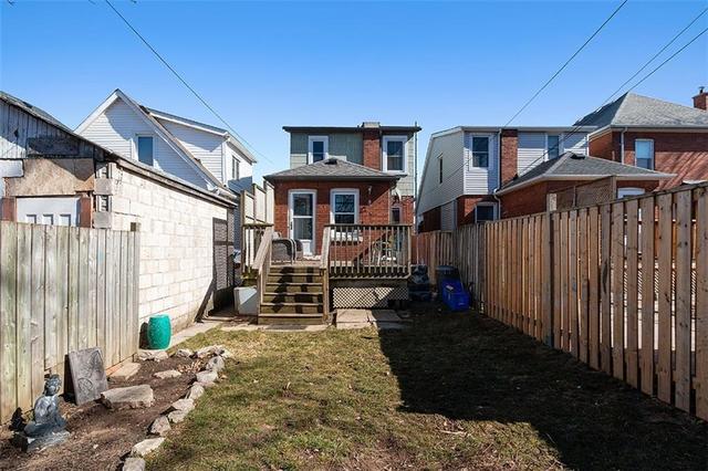 122 Province Street S, House detached with 3 bedrooms, 1 bathrooms and 1 parking in Hamilton ON | Image 32