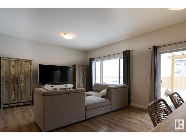 20427 99 Av Nw, House detached with 3 bedrooms, 2 bathrooms and null parking in Edmonton AB | Image 12