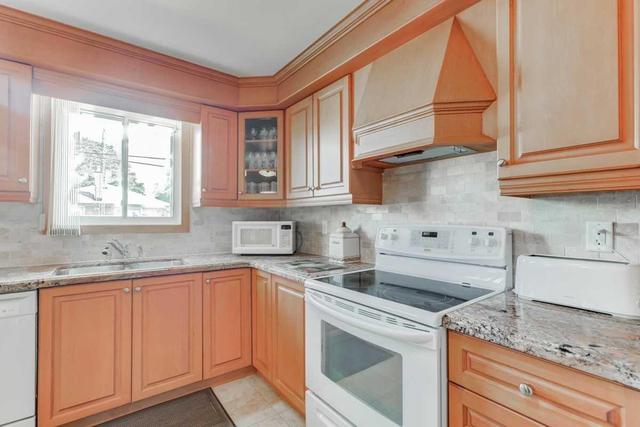 8 Marcel Rd, House detached with 3 bedrooms, 3 bathrooms and 2 parking in Toronto ON | Image 10