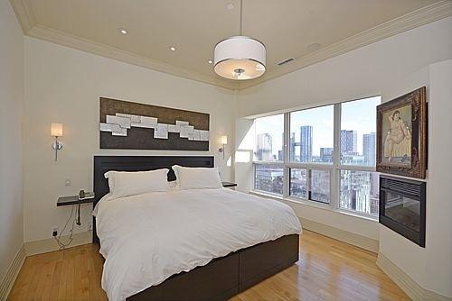 uph11 - 700 King St W, Condo with 3 bedrooms, 4 bathrooms and 1 parking in Toronto ON | Image 11