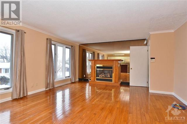 115 Oakburn Road, House detached with 5 bedrooms, 3 bathrooms and 6 parking in Ottawa ON | Image 24