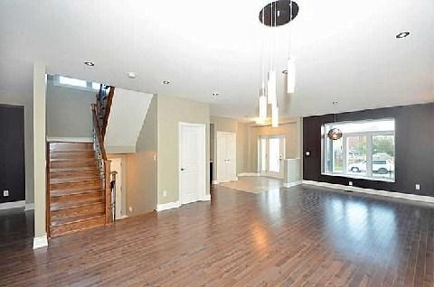 40 Guild Hall Dr, House detached with 4 bedrooms, 4 bathrooms and 5 parking in Toronto ON | Image 3