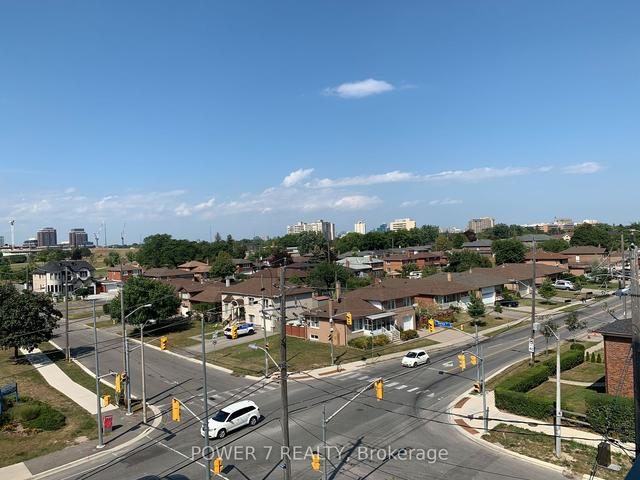 614 - 120 Varna Dr, Condo with 2 bedrooms, 1 bathrooms and 1 parking in Toronto ON | Image 7