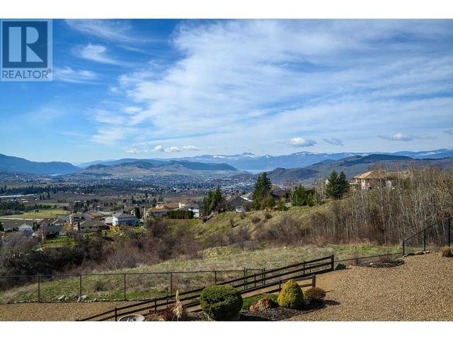 1012 Foothills Court, House detached with 5 bedrooms, 4 bathrooms and 5 parking in Vernon BC | Image 16