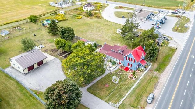 5440 Yonge St, House detached with 4 bedrooms, 2 bathrooms and 22 parking in Innisfil ON | Image 2