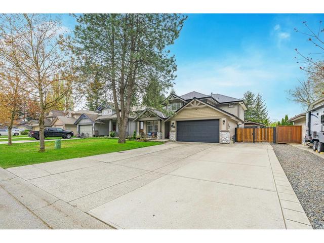 9109 202b Street, House detached with 6 bedrooms, 4 bathrooms and 6 parking in Langley BC | Image 2