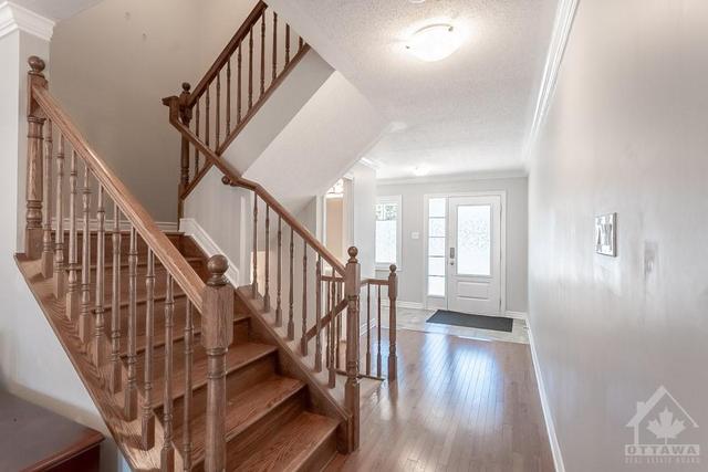 3491 Woodroffe Avenue, House detached with 4 bedrooms, 4 bathrooms and 1 parking in Ottawa ON | Image 5