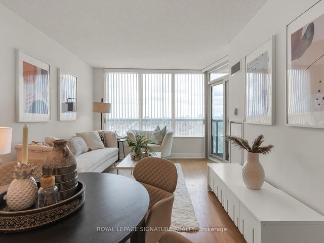 1208 - 15 Greenview Ave, Condo with 1 bedrooms, 1 bathrooms and 1 parking in Toronto ON | Image 24