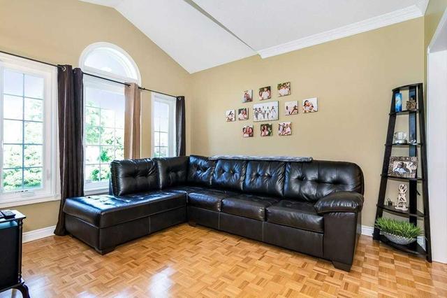 81 Shawbridge Blvd, House detached with 3 bedrooms, 3 bathrooms and 5 parking in Vaughan ON | Image 21