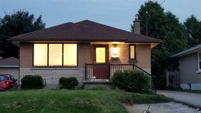 485 Lowell Ave, House detached with 3 bedrooms, 1 bathrooms and 3 parking in Oshawa ON | Image 6
