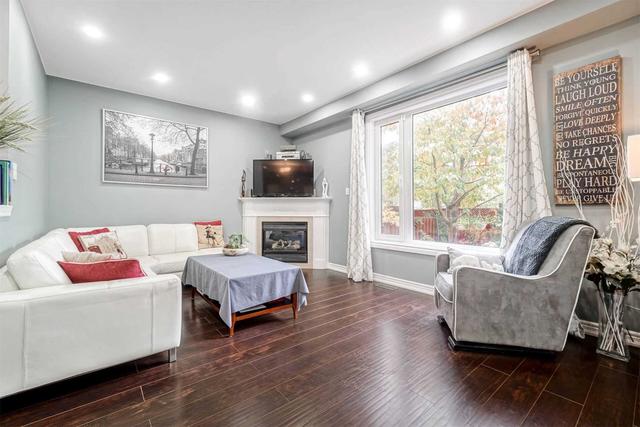 103 Saint Damian Ave, House detached with 3 bedrooms, 3 bathrooms and 3 parking in Vaughan ON | Image 7