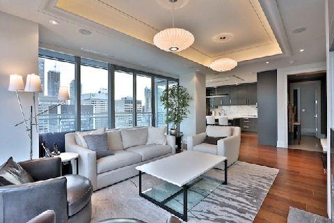 1703 - 55 Scollard St, Condo with 2 bedrooms, 3 bathrooms and 2 parking in Toronto ON | Image 1