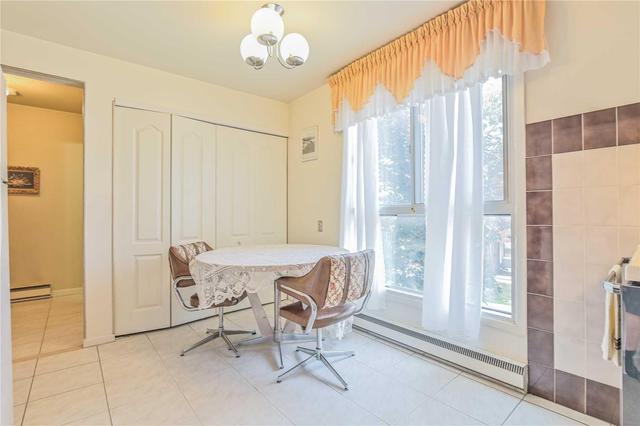 3 Sebastian Cabot Way, Townhouse with 3 bedrooms, 4 bathrooms and 1 parking in Toronto ON | Image 5