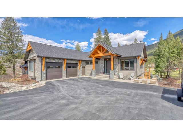 886 Copper Ridge Lane, House detached with 4 bedrooms, 3 bathrooms and 9 parking in East Kootenay F BC | Image 44