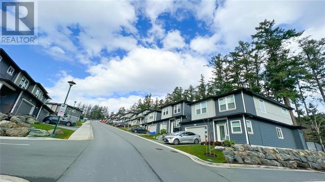 1923 West Park Lane, House attached with 3 bedrooms, 3 bathrooms and 2 parking in View Royal BC | Image 26