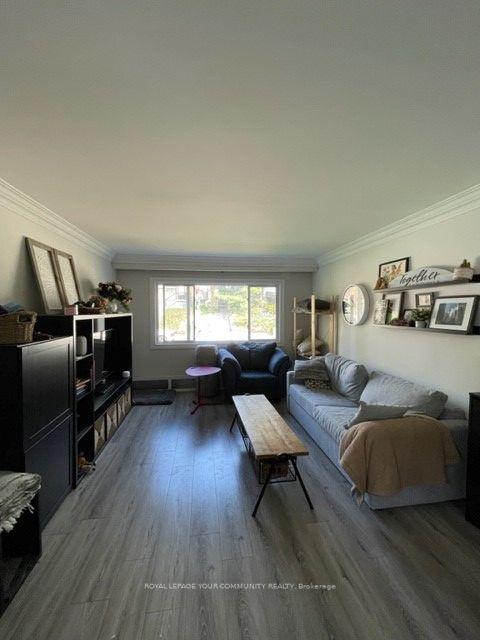 2 - 451 Leslie St, House other with 2 bedrooms, 2 bathrooms and 1 parking in Toronto ON | Image 9