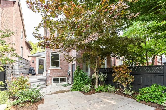 81 Woodlawn Ave E, House semidetached with 2 bedrooms, 3 bathrooms and 1 parking in Toronto ON | Image 25