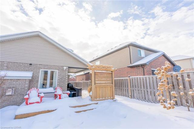 1122 Oakcrossing Road, House detached with 4 bedrooms, 3 bathrooms and 4 parking in London ON | Image 38
