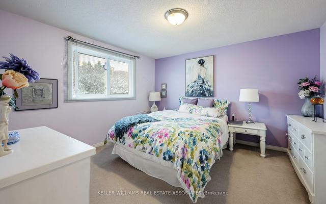 47 Grandridge Cres, House attached with 3 bedrooms, 2 bathrooms and 3 parking in Guelph ON | Image 10