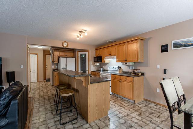 491 Sierra Boulevard Sw, House detached with 4 bedrooms, 3 bathrooms and 5 parking in Medicine Hat AB | Image 5